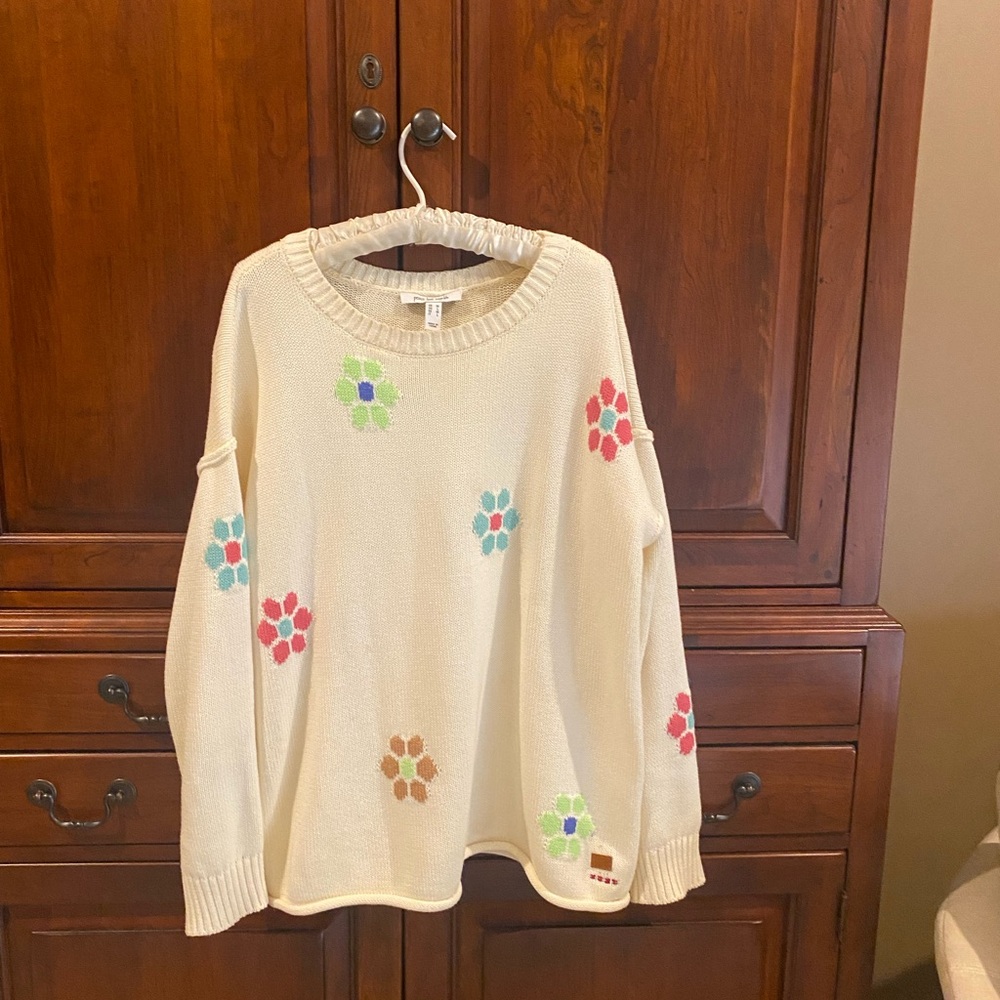 Peace Love World fun sweater. . Size M